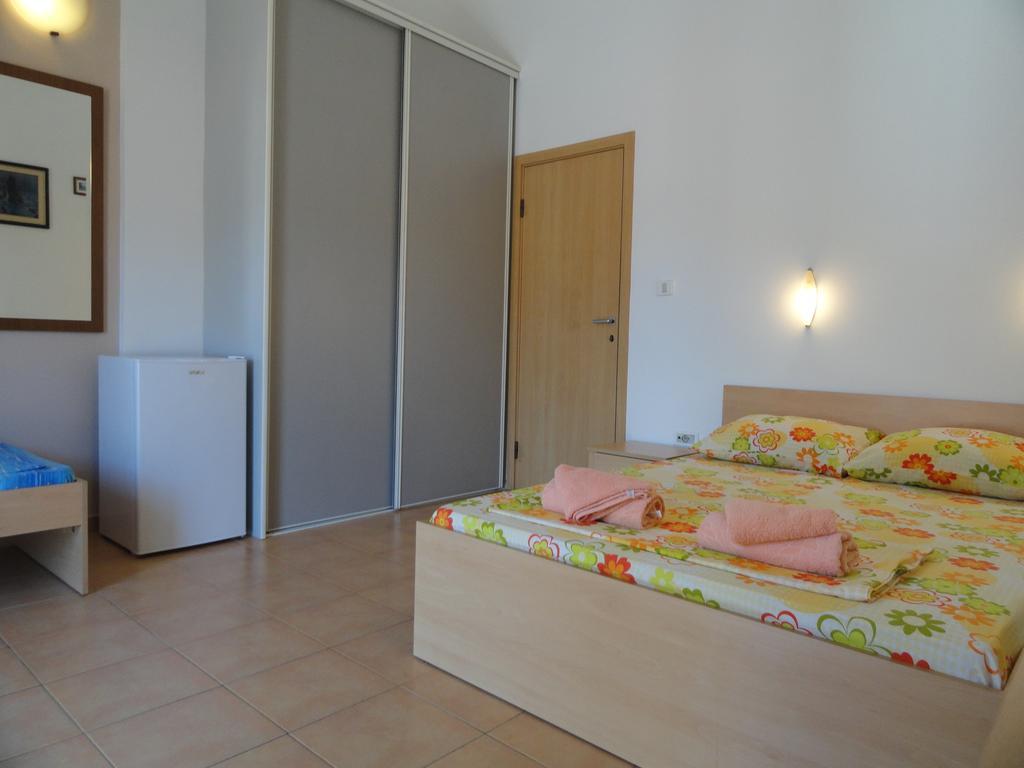 Apartments Mare Budva Exteriör bild