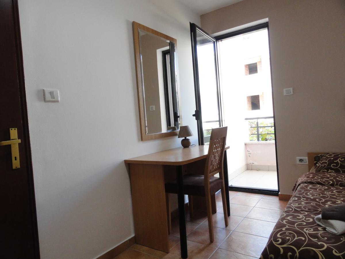 Apartments Mare Budva Exteriör bild