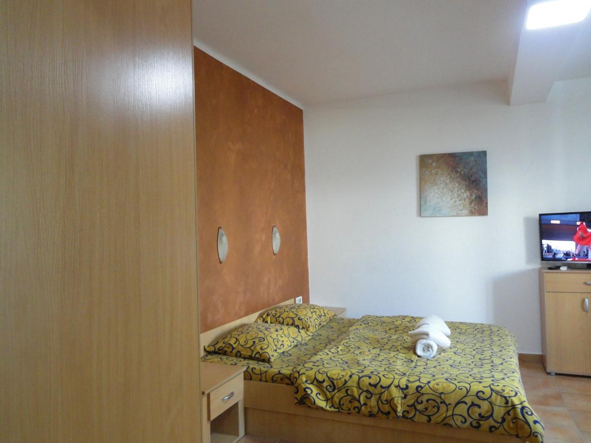 Apartments Mare Budva Exteriör bild