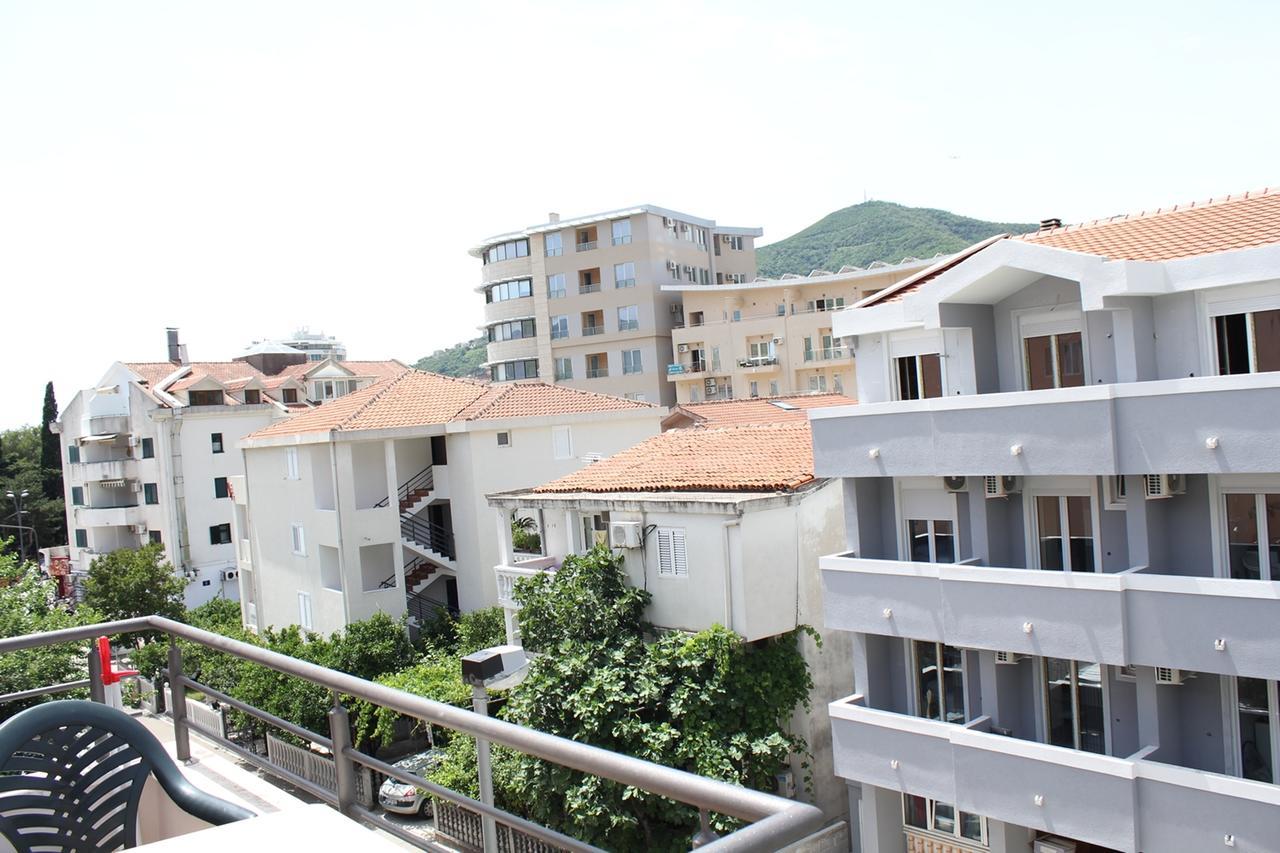 Apartments Mare Budva Rum bild